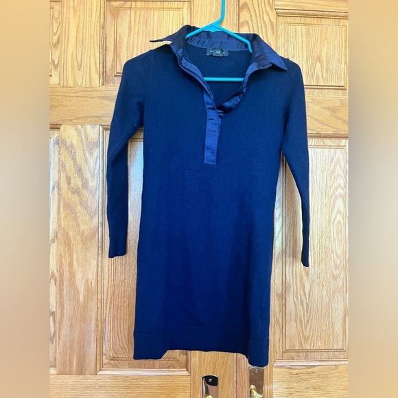 Club Monaco Dresses & Skirts - Club Monaco - Navy Sabrae Long Sleeve Sweater Dress